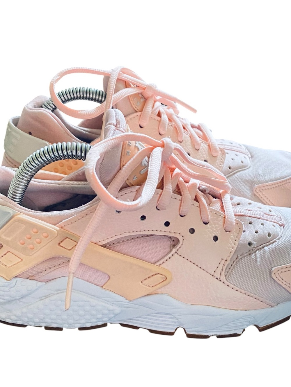 Nike Air Huarache Run in Sunset Color Sneakers Size 6.5